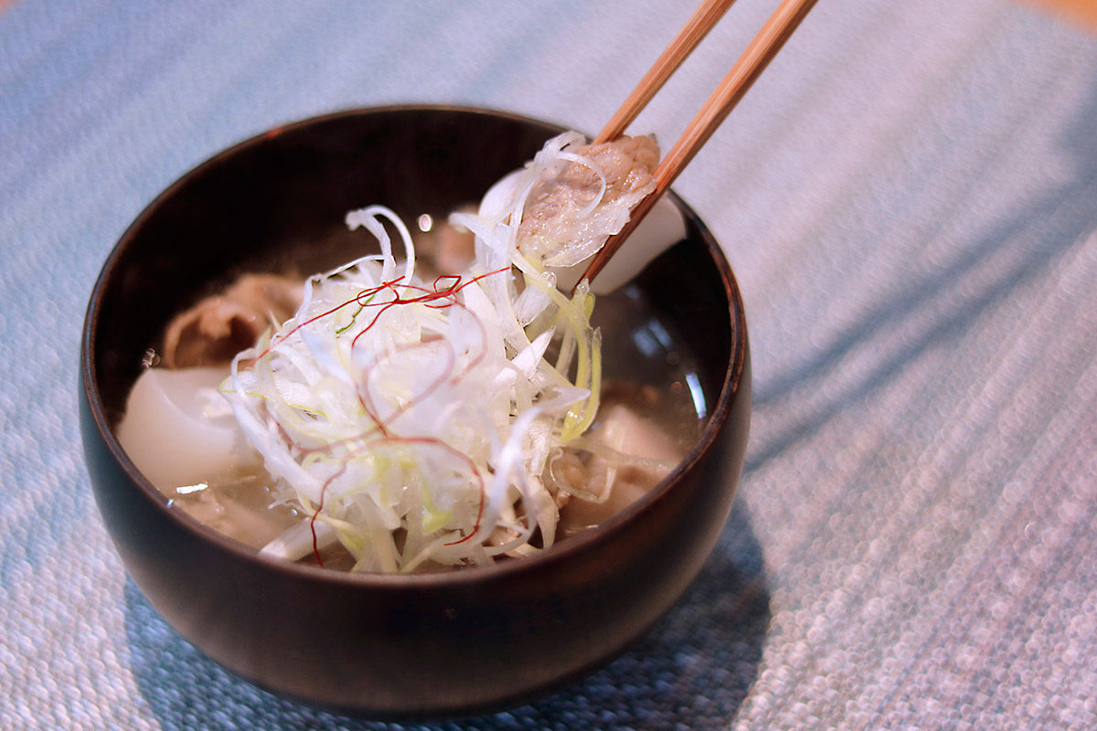 山形牛と悪戸芋の塩芋煮